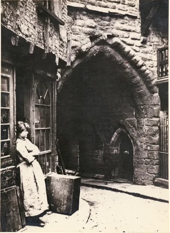 The Black Gate & the Queen's Chamber
